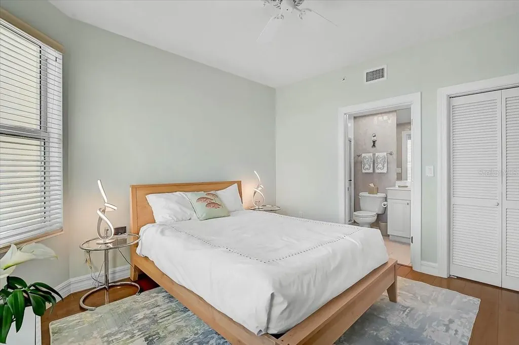409 N Point Road Osprey FL 34229