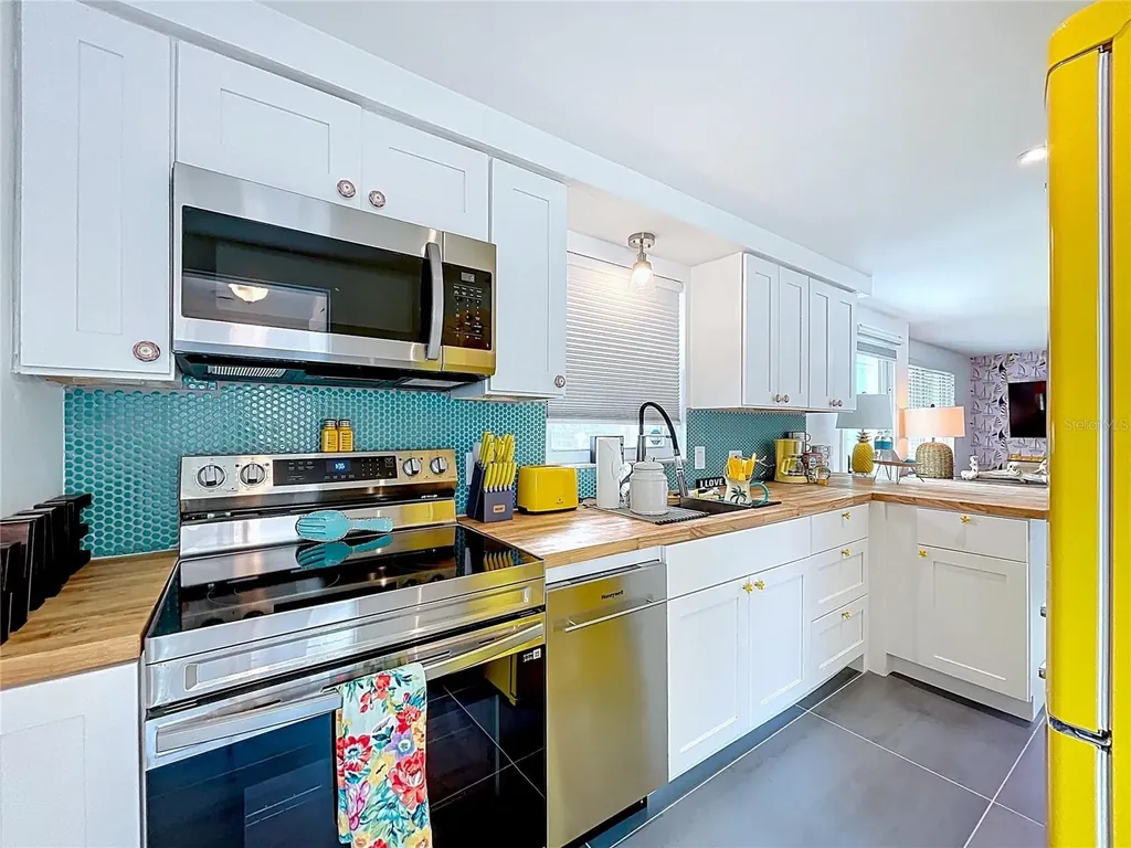 304 29th Street Holmes Beach FL 34217