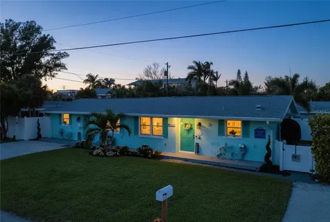 304 29th Street Holmes Beach FL 34217