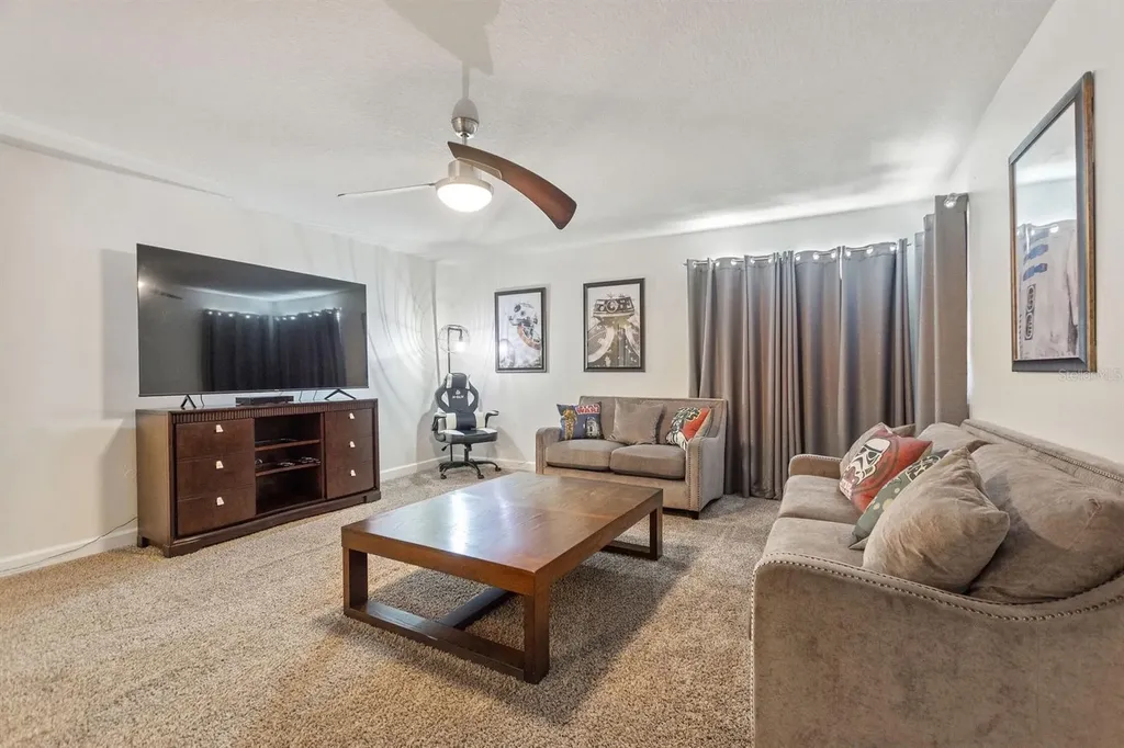 1464 Moon Valley Drive Davenport FL 33896