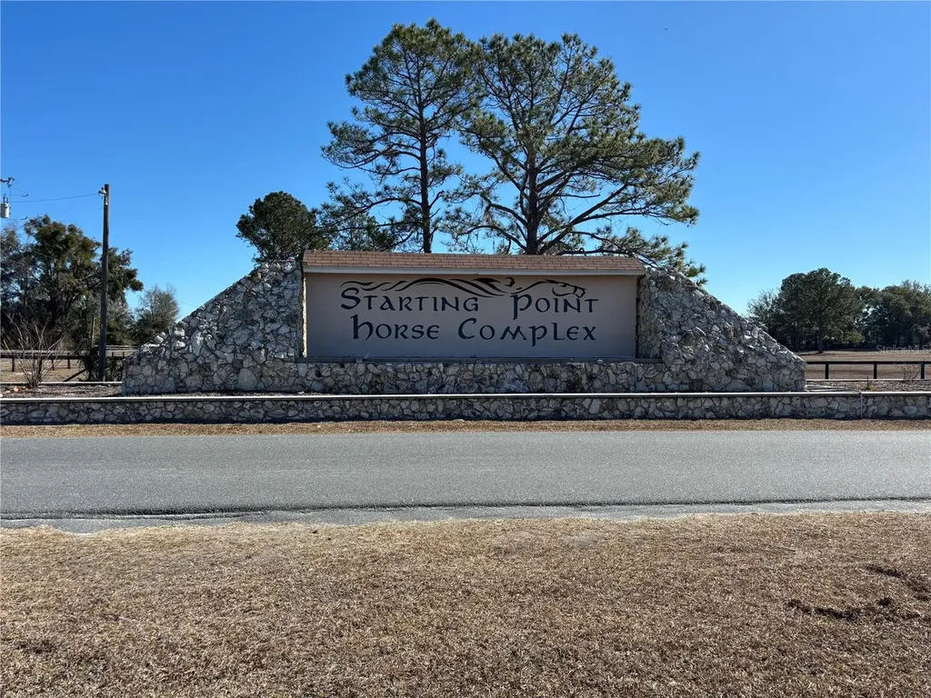 21051 SE 42nd Street Morriston FL 32668