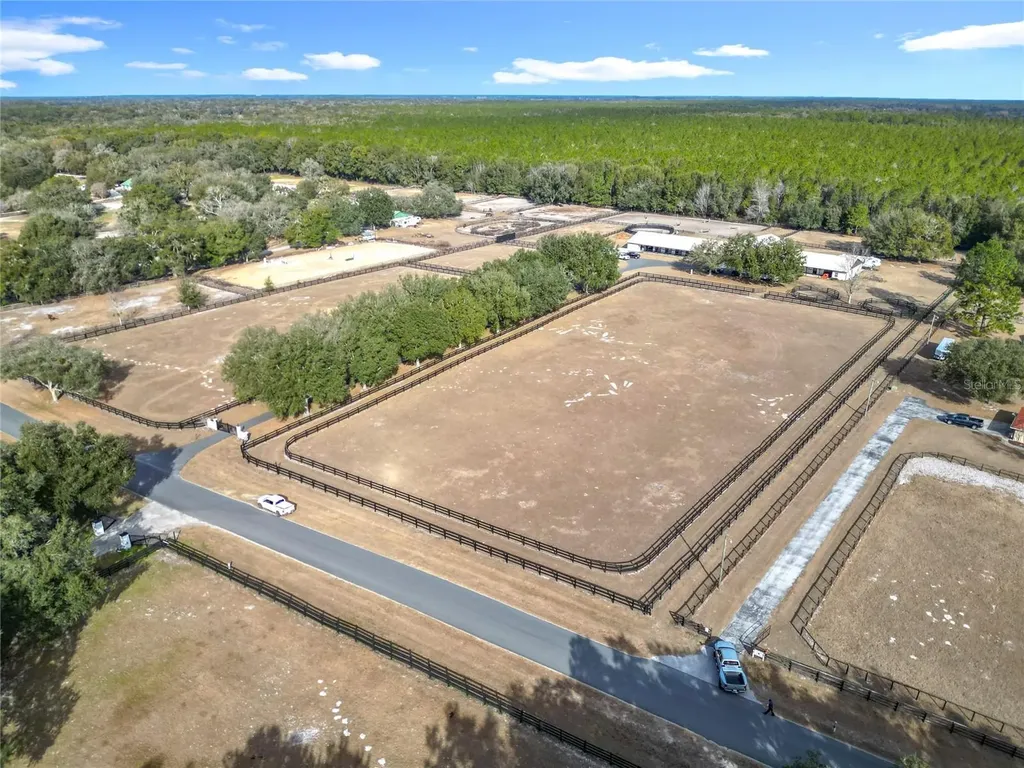 21051 SE 42nd Street Morriston FL 32668