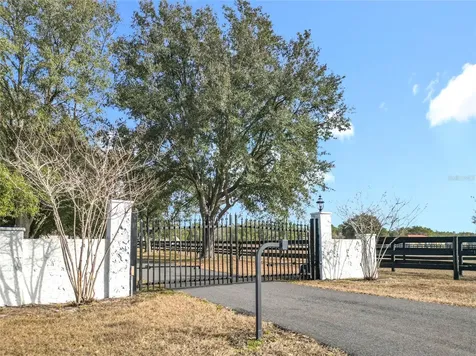 21051 SE 42nd Street Morriston FL 32668