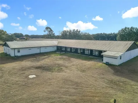 21051 SE 42nd Street Morriston FL 32668