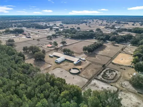 21051 SE 42nd Street Morriston FL 32668