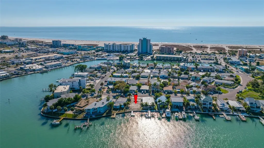 11075 3rd Street E Treasure Island FL 33706