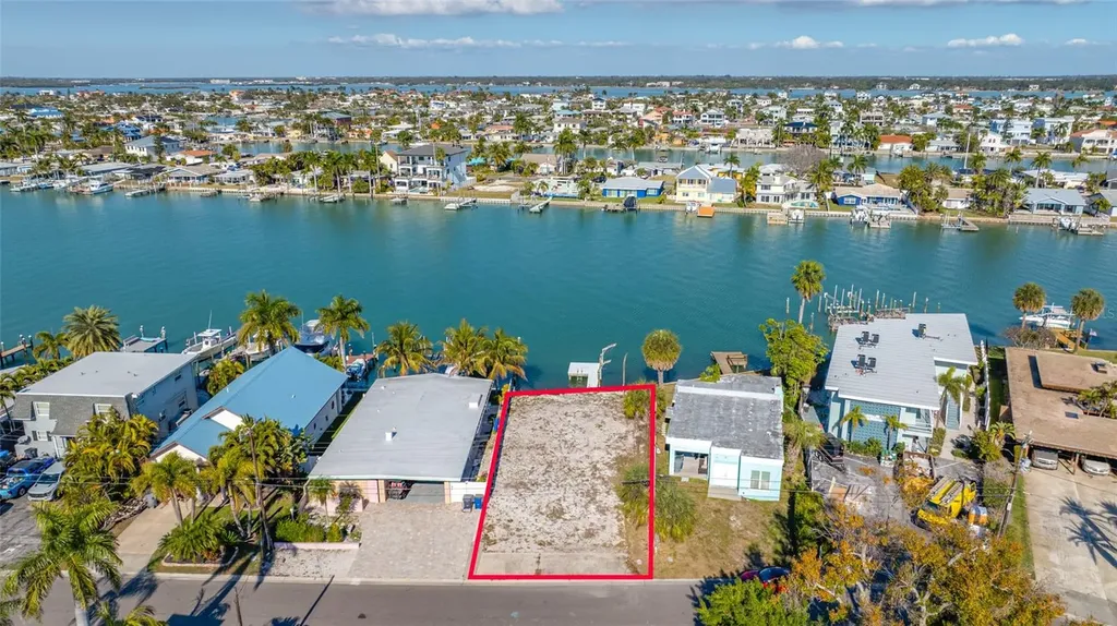 11075 3rd Street E Treasure Island FL 33706