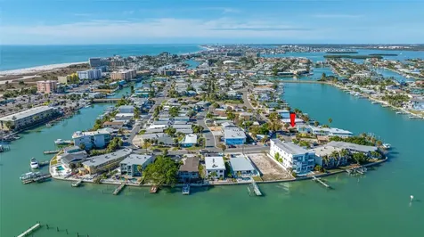 11075 3rd Street E Treasure Island FL 33706
