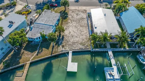 11075 3rd Street E Treasure Island FL 33706