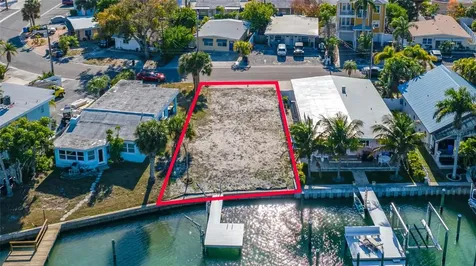 11075 3rd Street E Treasure Island FL 33706