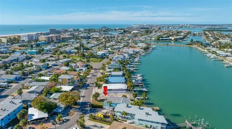 11075 3rd Street E Treasure Island FL 33706