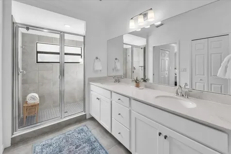 5711 Palmer Circle Bradenton FL 34211