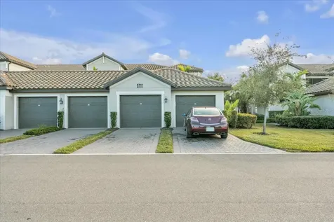 5711 Palmer Circle Bradenton FL 34211