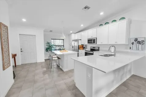 5711 Palmer Circle Bradenton FL 34211