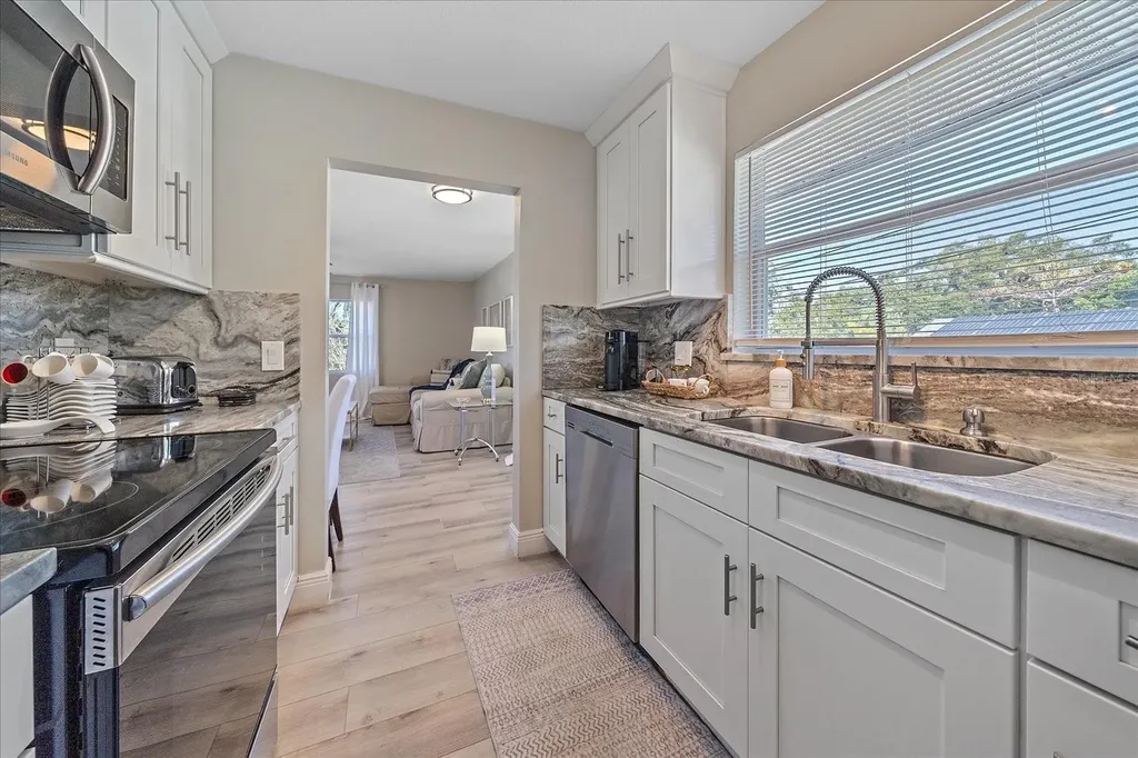 3710 Iroquois Avenue Sarasota FL 34234