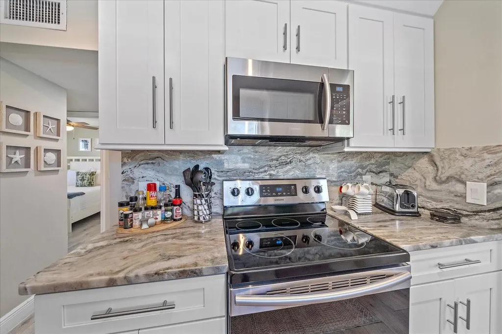 3710 Iroquois Avenue Sarasota FL 34234