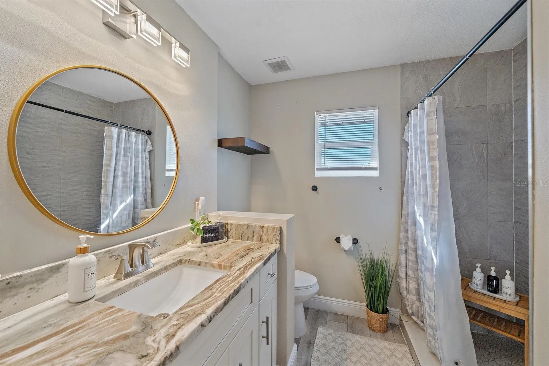 3710 Iroquois Avenue Sarasota FL 34234