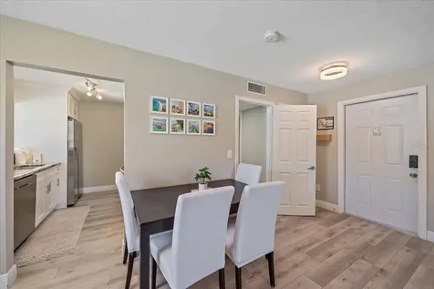 3710 Iroquois Avenue Sarasota FL 34234