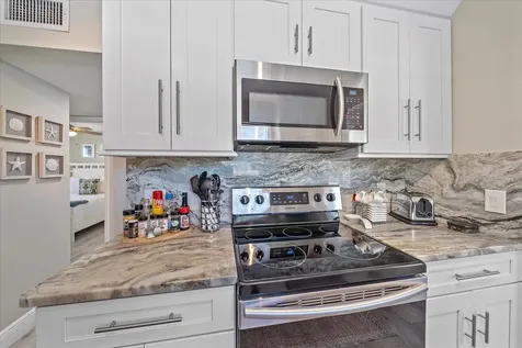 3710 Iroquois Avenue Sarasota FL 34234