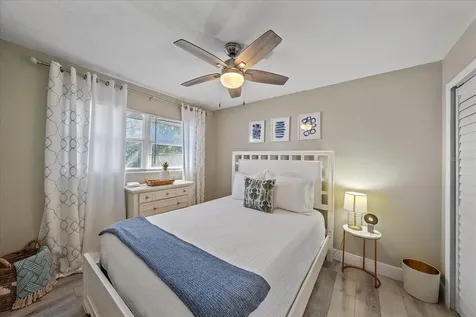 3710 Iroquois Avenue Sarasota FL 34234