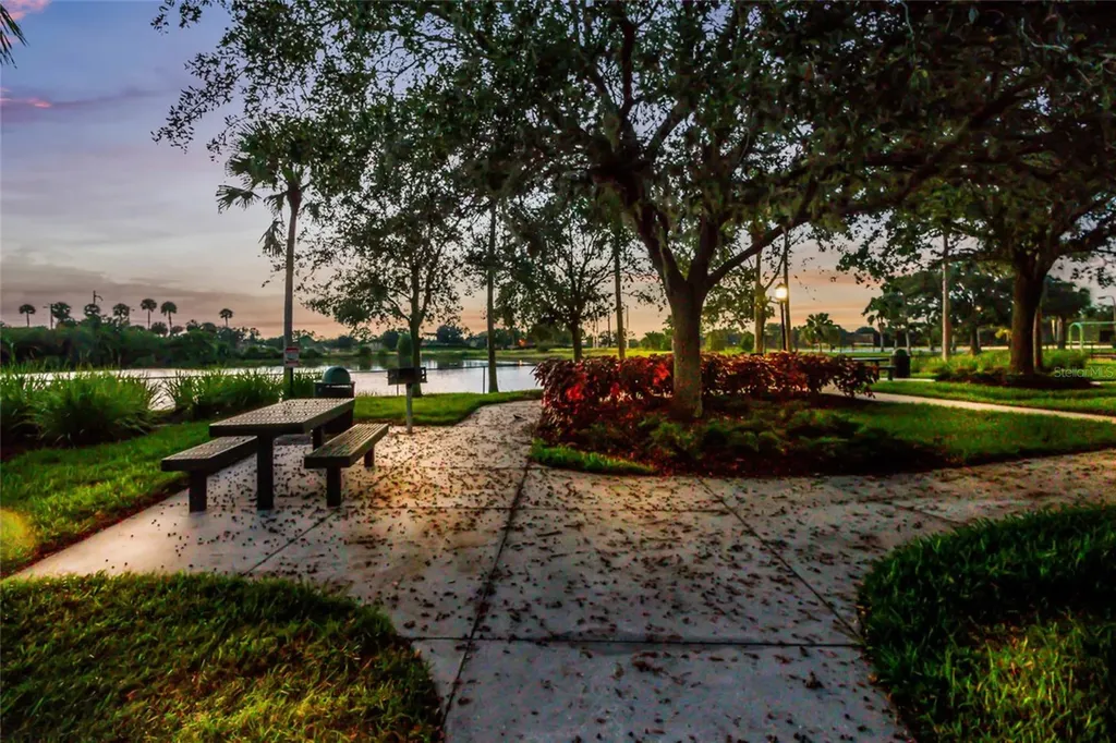 803 Fairwaycove Lane Bradenton FL 34212