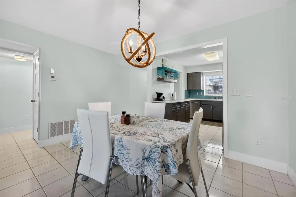 1640 Juno Trail Astor FL 32102