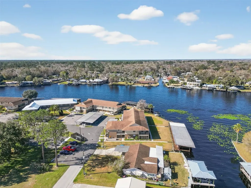 1640 Juno Trail Astor FL 32102