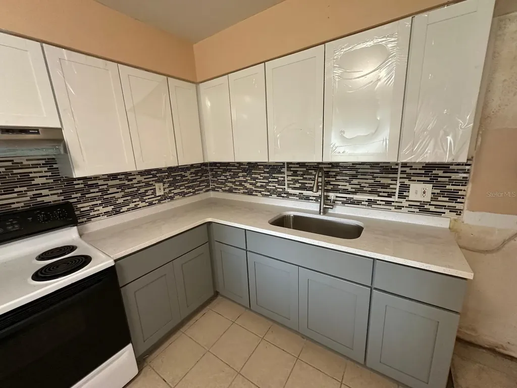 2285 Avenue C SW Winter Haven FL 33880