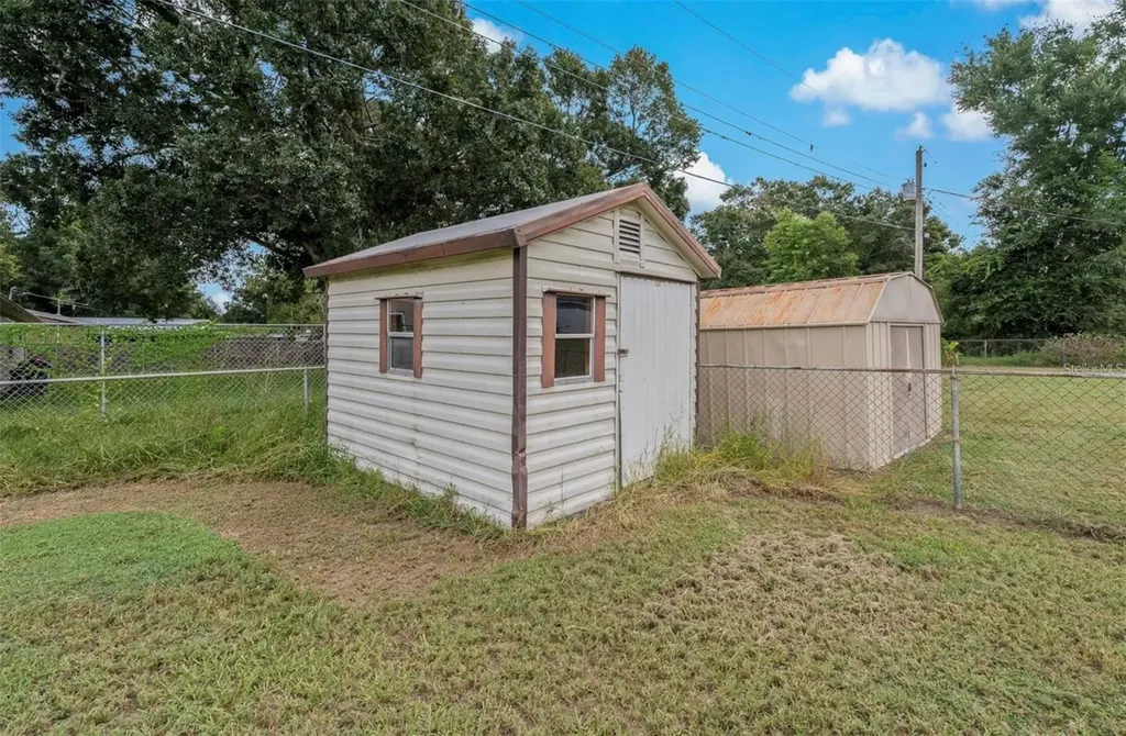 2285 Avenue C SW Winter Haven FL 33880