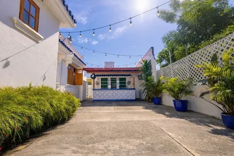 70 Calle Del Bosque Mayaguez PR 00680