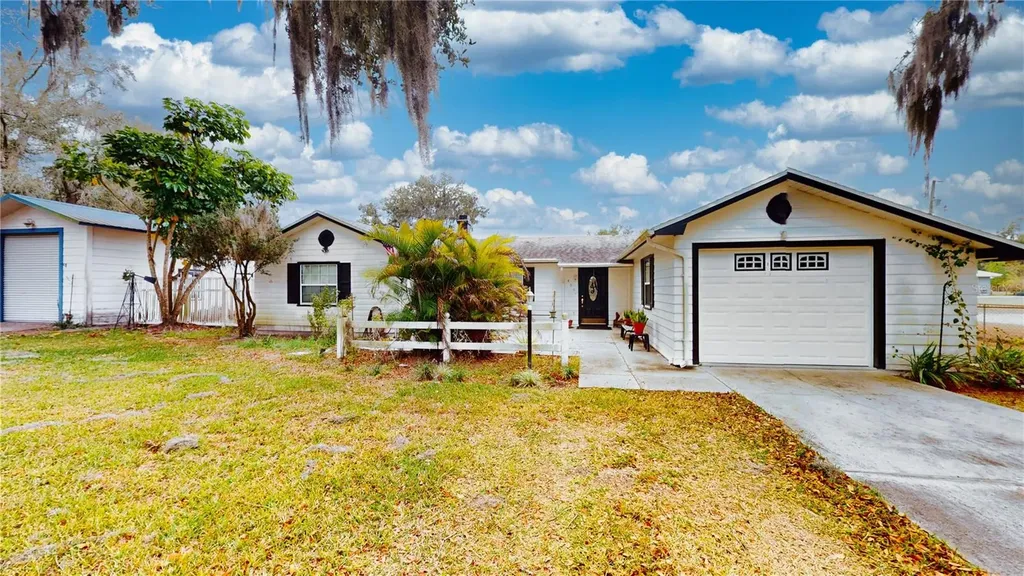 400 Wilson Street NE Fort Meade FL 33841