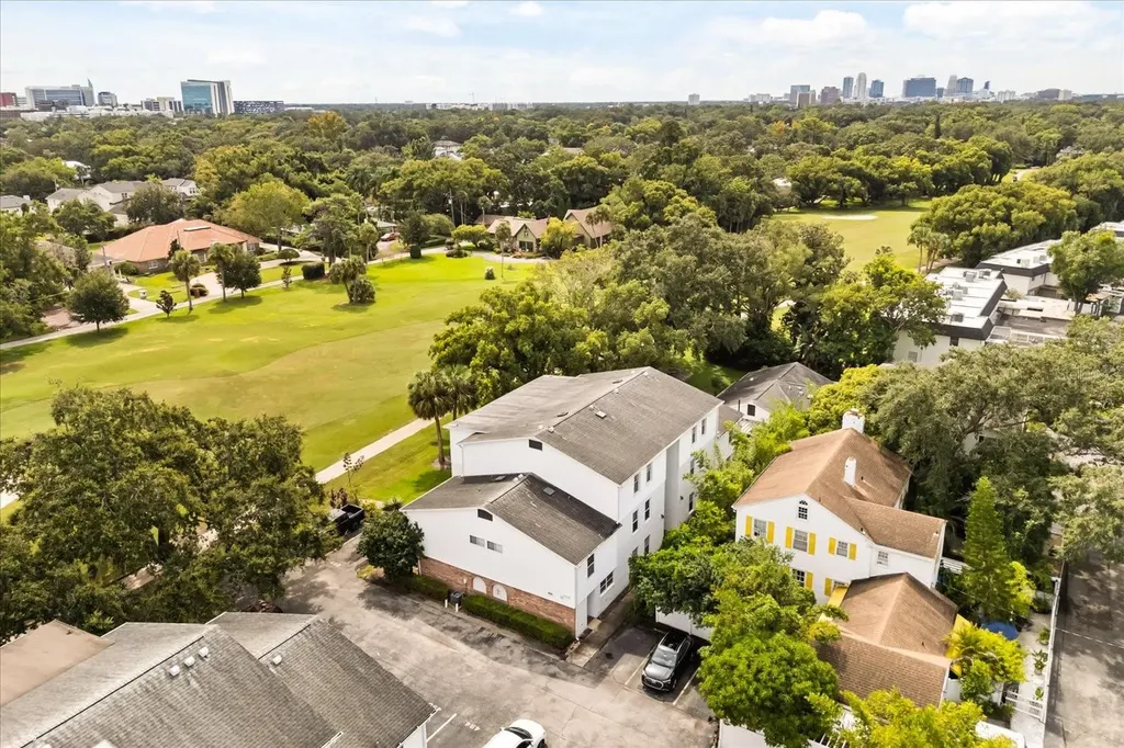 494 W Par Street Orlando FL 32804