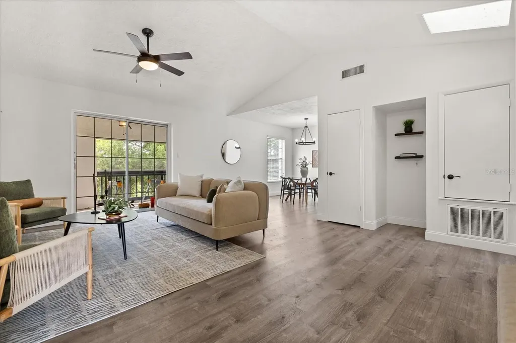 494 W Par Street Orlando FL 32804