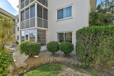 708 S Tamiami Trail Venice FL 34285
