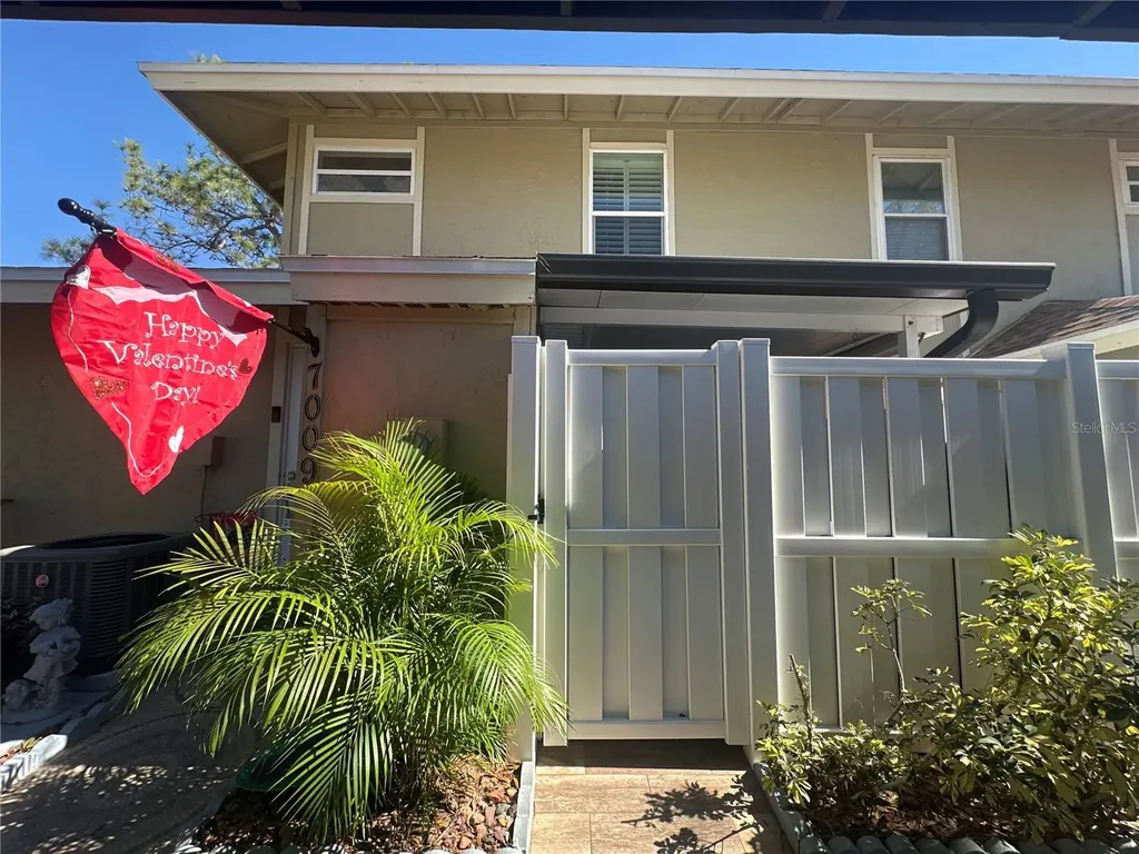 7009 Salinas Court Tampa FL 33634