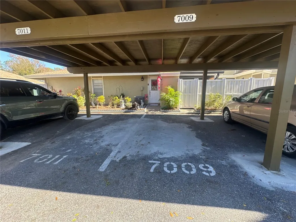 7009 Salinas Court Tampa FL 33634