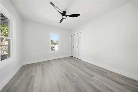 2051 1st Avenue N St Petersburg FL 33713