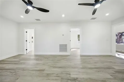 2051 1st Avenue N St Petersburg FL 33713