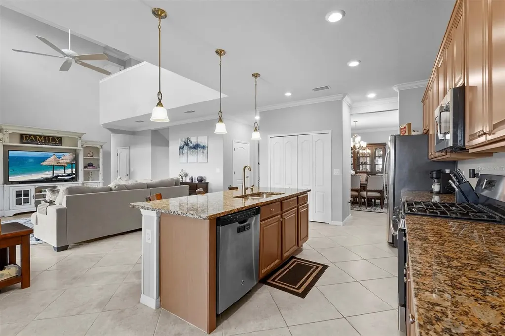 13506 Saw Palm Creek Trail Bradenton FL 34211