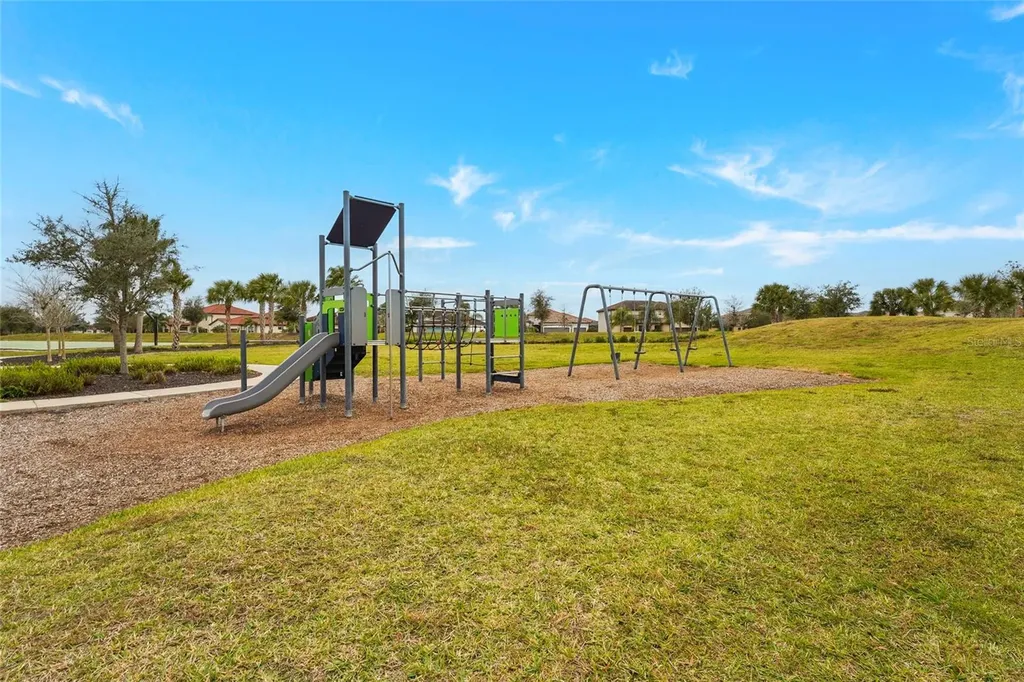 13506 Saw Palm Creek Trail Bradenton FL 34211