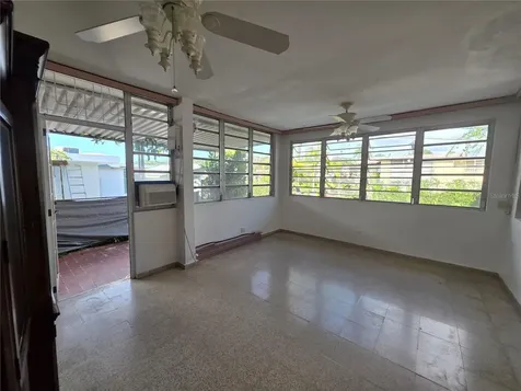 1707 Calle Santa Eduviges San Juan PR 00926