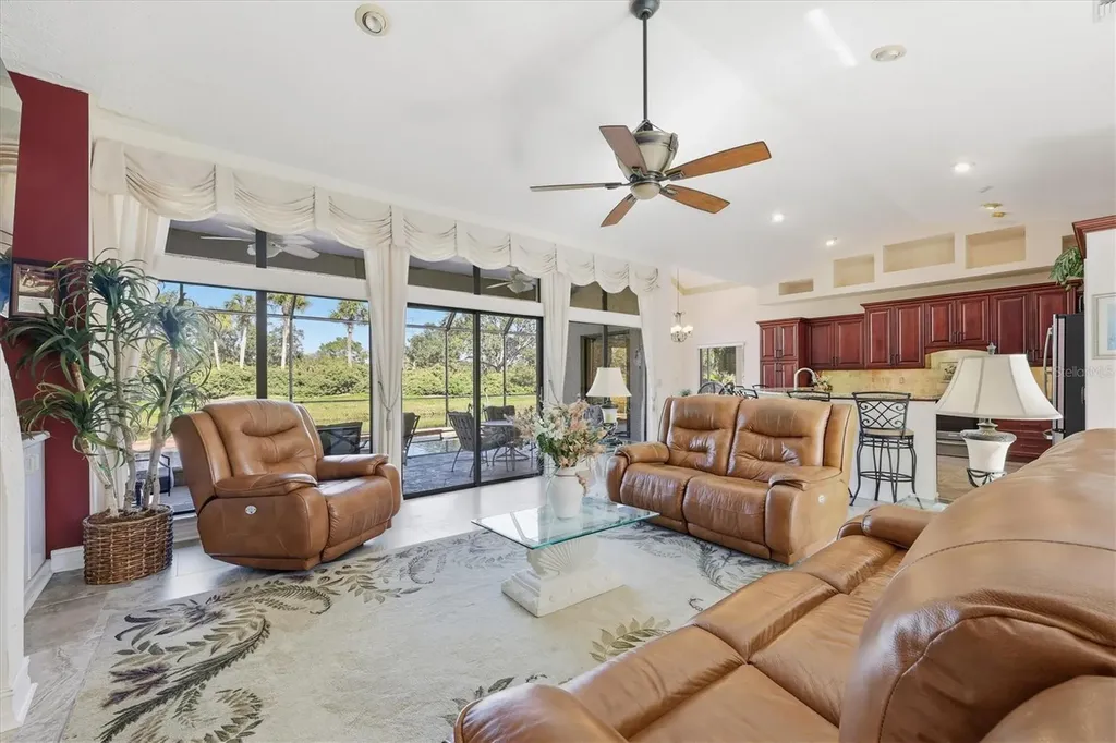 4221 Escondito Circle Sarasota FL 34238