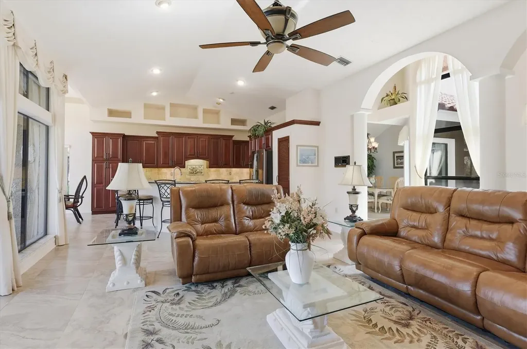 4221 Escondito Circle Sarasota FL 34238