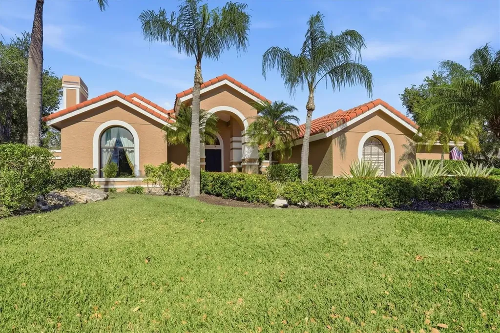 4221 Escondito Circle Sarasota FL 34238