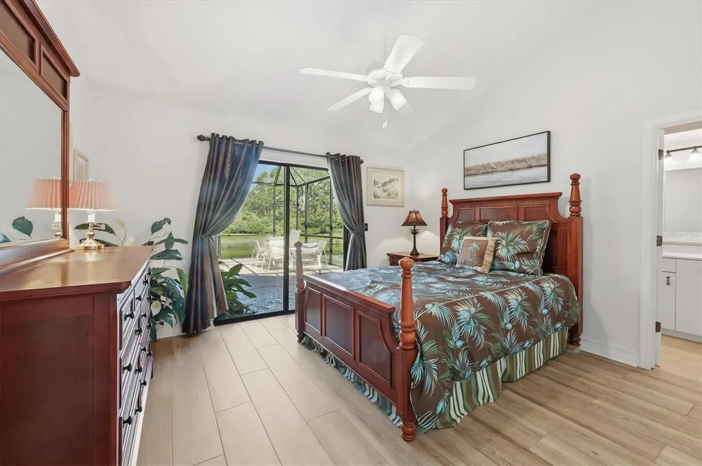 4221 Escondito Circle Sarasota FL 34238