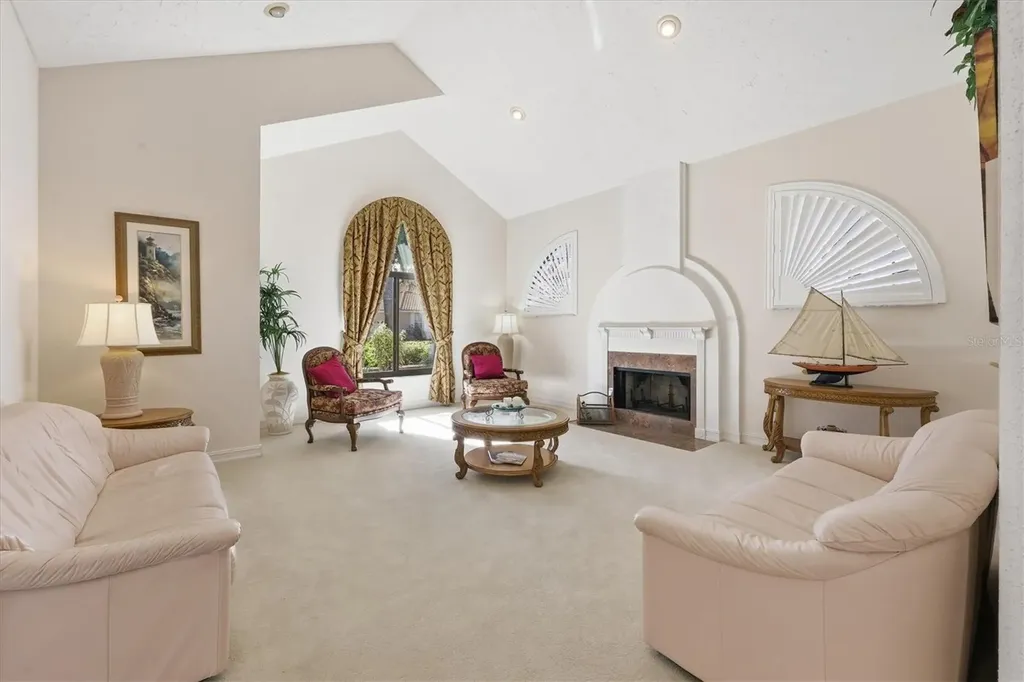 4221 Escondito Circle Sarasota FL 34238