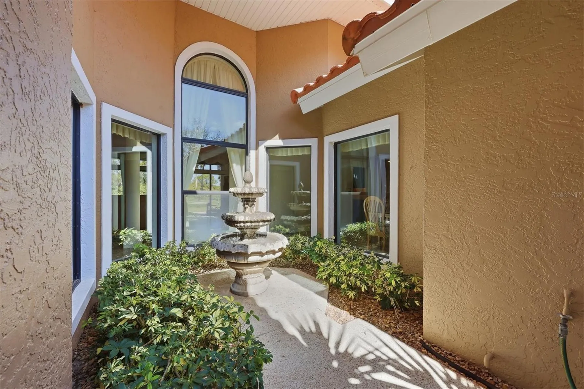 4221 Escondito Circle Sarasota FL 34238
