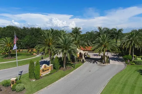 4221 Escondito Circle Sarasota FL 34238
