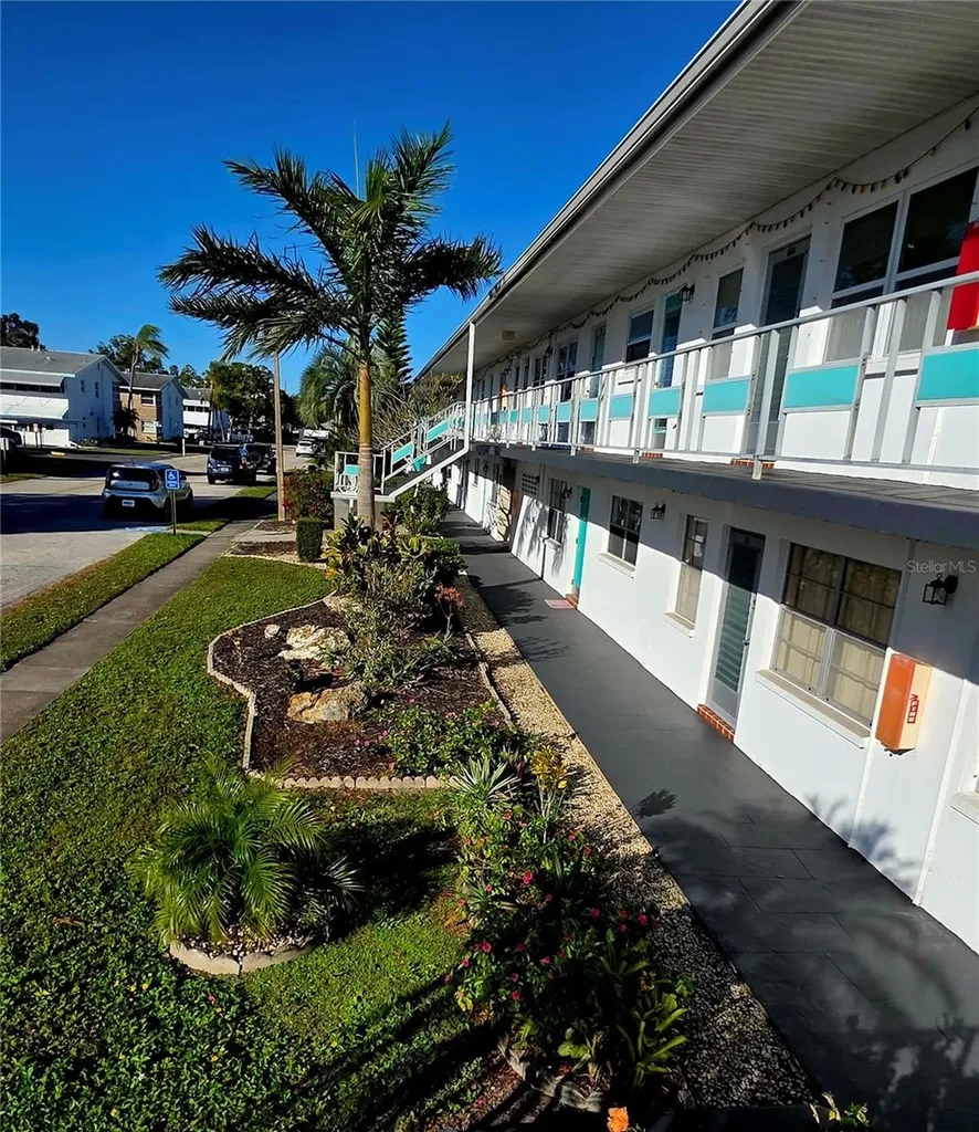 5945 21st Street N St Petersburg FL 33714
