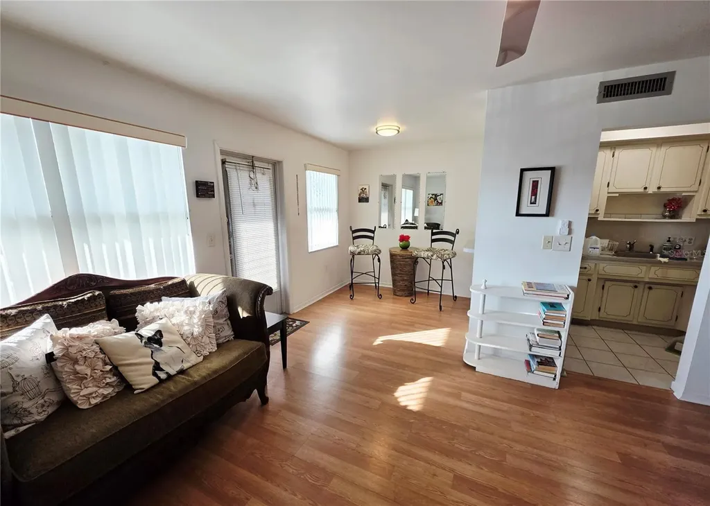 5945 21st Street N St Petersburg FL 33714